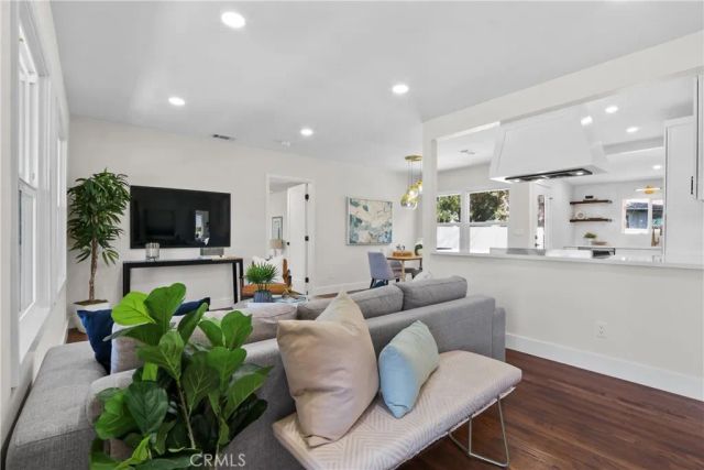 22910 Cabrillo Avenue, Torrance, CA 90501