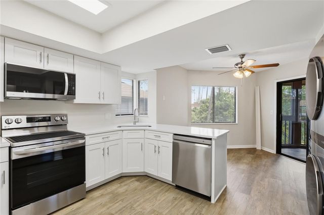 16 HEMBURY LANE 16, Palm Coast, FL 32137