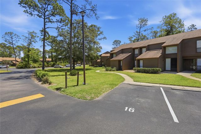 16 HEMBURY LANE 16, Palm Coast, FL 32137