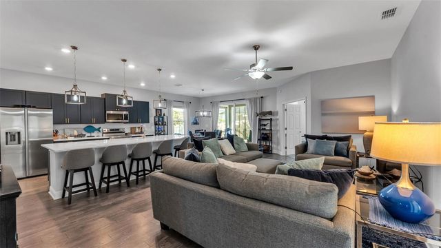 330 TRAVELERS CREEK DRIVE, Auburndale, FL 33823