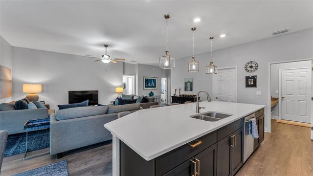 330 TRAVELERS CREEK DRIVE, Auburndale, FL 33823