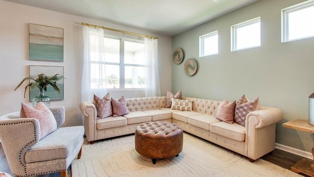 625 RIVERDALE DR, Oakland, TN 38060