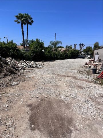 740 N Amelia Avenue, San Dimas, CA 91773