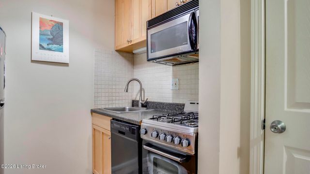 1856 Frankfort Ave APT 6, Louisville, KY 40206