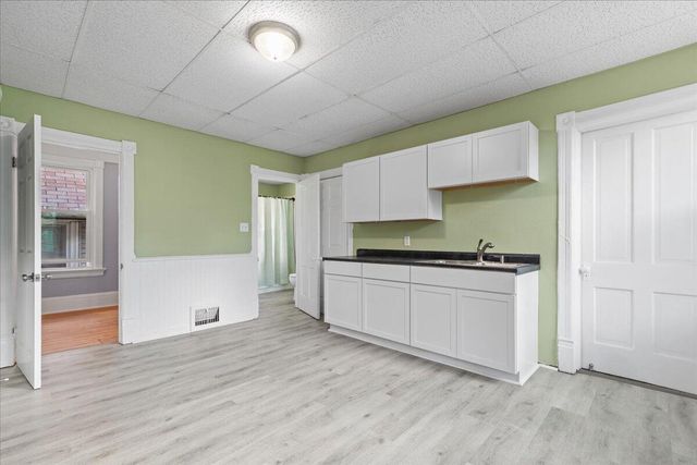 818 S 36th STREET, Milwaukee, WI 53215