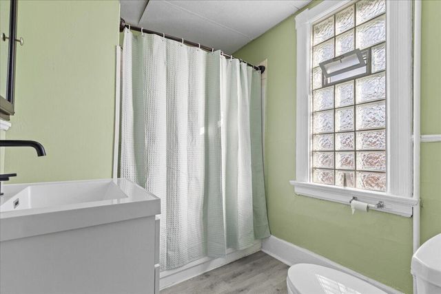 818 S 36th STREET, Milwaukee, WI 53215