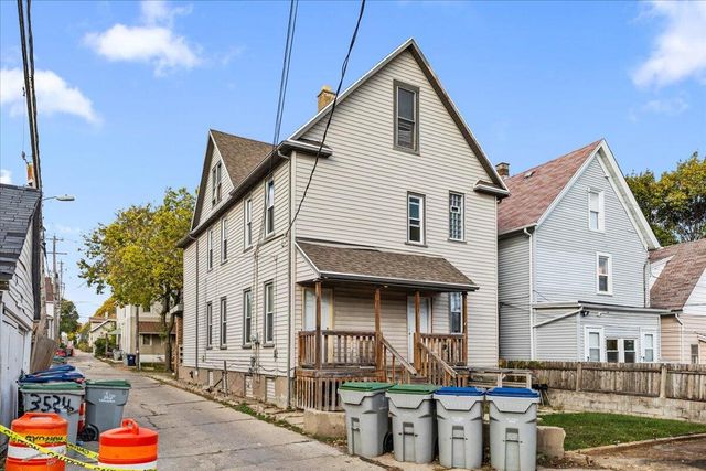 818 S 36th STREET, Milwaukee, WI 53215