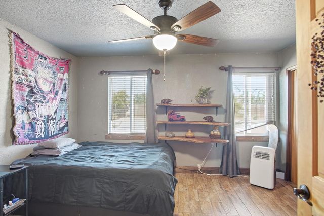 5200 Gratton Rd, Denair, CA 95316