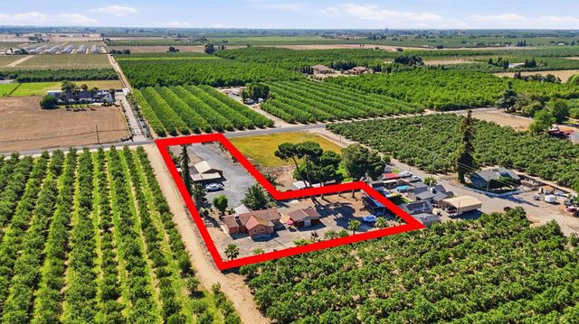 5200 Gratton Rd, Denair, CA 95316