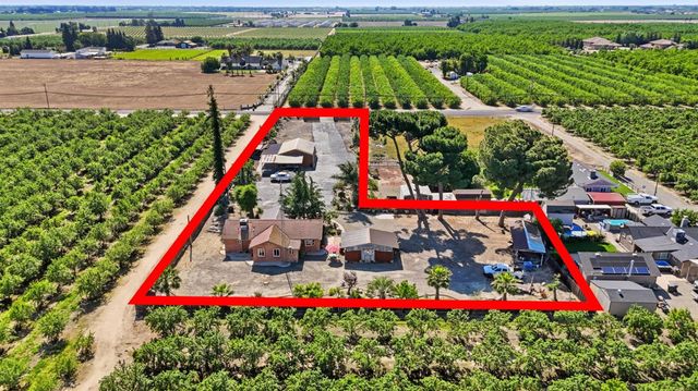 5200 Gratton Rd, Denair, CA 95316