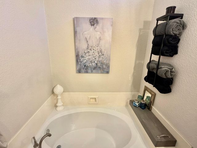 100 Enchanted DR, Georgetown, TX 78633