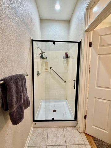 100 Enchanted DR, Georgetown, TX 78633