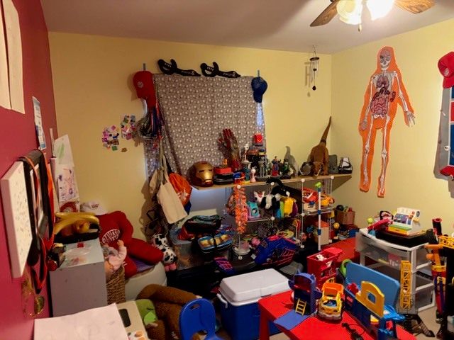 8053 W Churchill Avenue, Niles, IL 60714