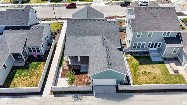6942 W DOCKSIDER DR, South Jordan, UT 84009
