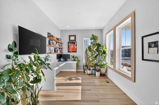 6942 W DOCKSIDER DR, South Jordan, UT 84009