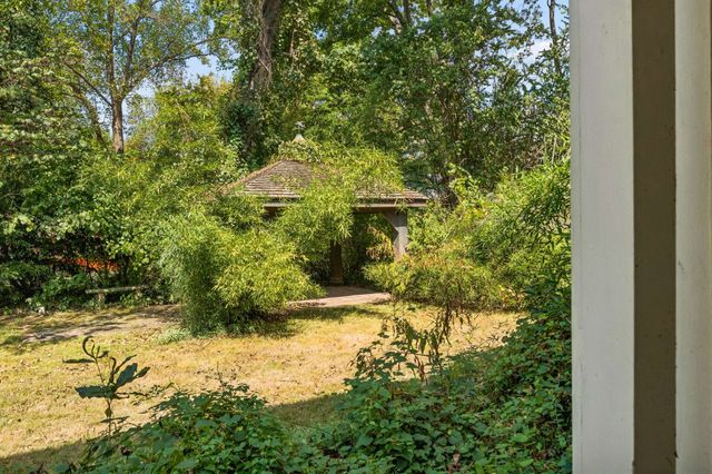 1006 Estes Rd, Nashville, TN 37215