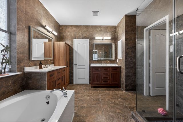 205 Lake Village Drive, Mckinney, TX 75071