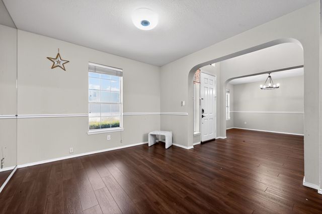 205 Lake Village Drive, Mckinney, TX 75071