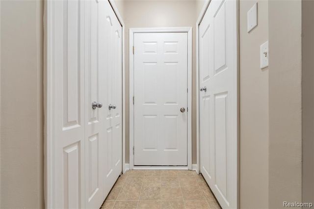 1030 Lorenzo Court, Troy, MI 48085