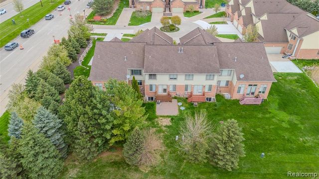 1030 Lorenzo Court, Troy, MI 48085