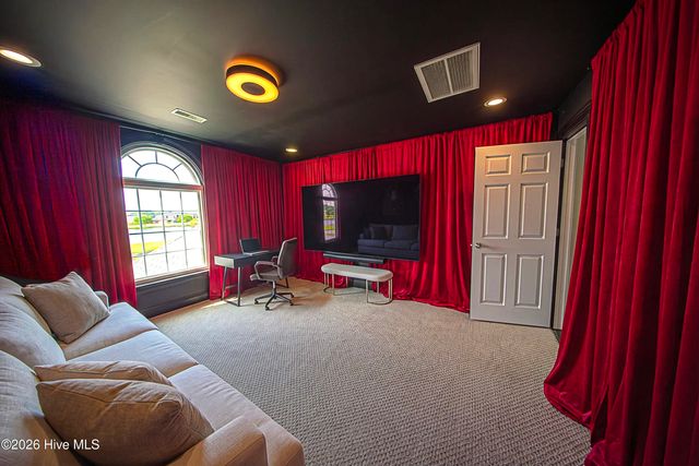 1223 Autumn Lakes Drive, Grimesland, NC 27837