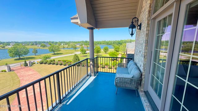 1223 Autumn Lakes Drive, Grimesland, NC 27837