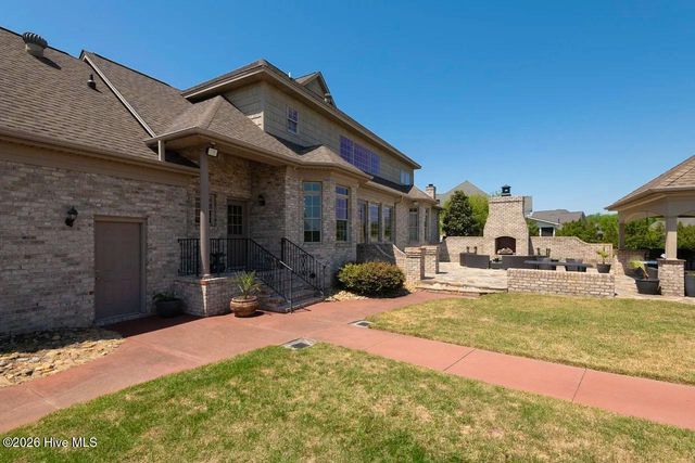 1223 Autumn Lakes Drive, Grimesland, NC 27837