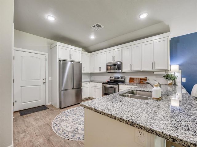 9542 Pastoral Drive, Guthrie, OK 73044