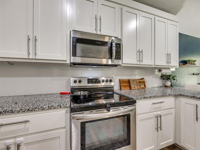 9542 Pastoral Drive, Guthrie, OK 73044