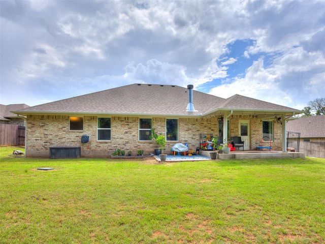 9542 Pastoral Drive, Guthrie, OK 73044