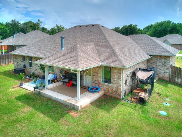 9542 Pastoral Drive, Guthrie, OK 73044