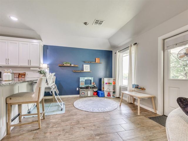 9542 Pastoral Drive, Guthrie, OK 73044