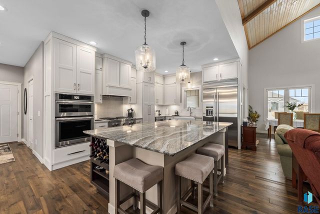 2905 W 77th St Street, Sioux Falls, SD 57108