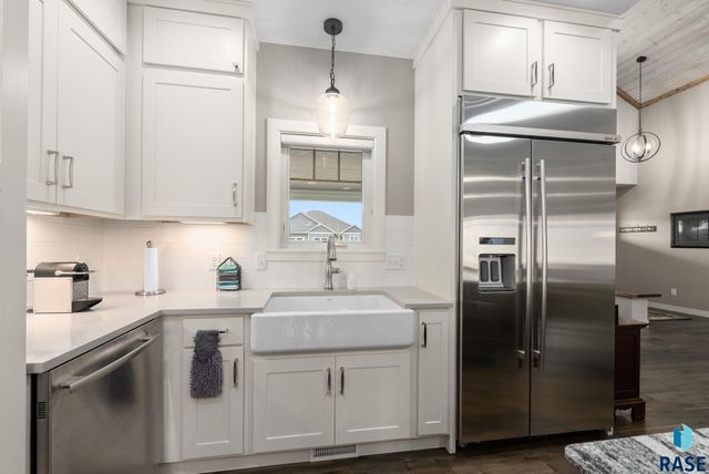 2905 W 77th St Street, Sioux Falls, SD 57108