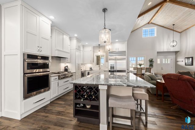 2905 W 77th St Street, Sioux Falls, SD 57108