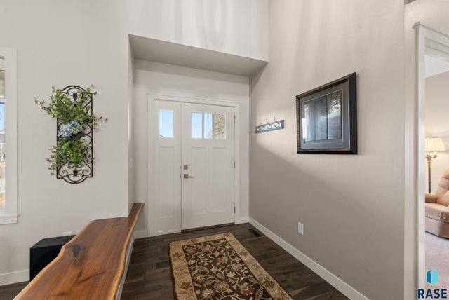 2905 W 77th St Street, Sioux Falls, SD 57108