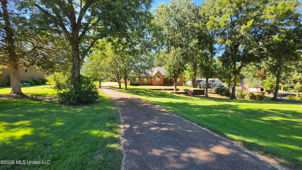 124 Gwen Road, Senatobia, MS 38668 — photo 2
