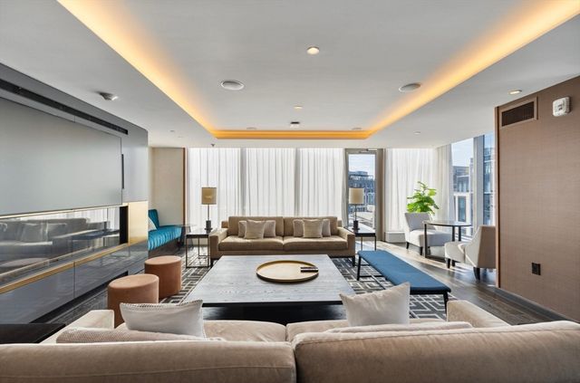 135 Seaport Blvd 1708, Boston, MA 02210