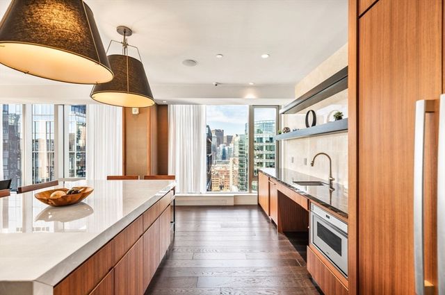 135 Seaport Blvd 1708, Boston, MA 02210