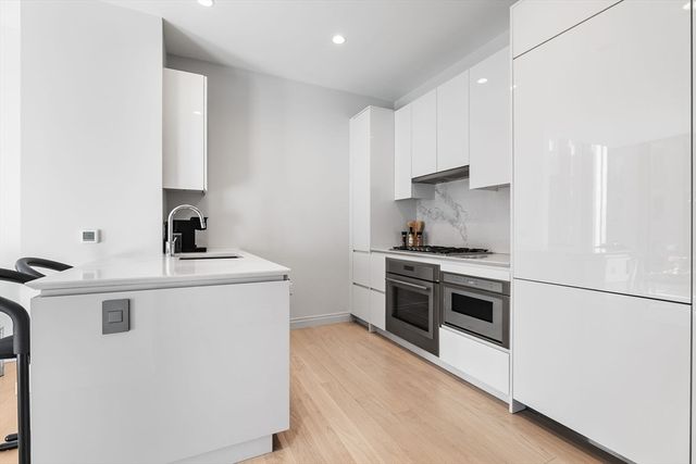 135 Seaport Blvd 1708, Boston, MA 02210