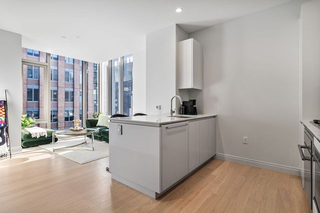 135 Seaport Blvd 1708, Boston, MA 02210