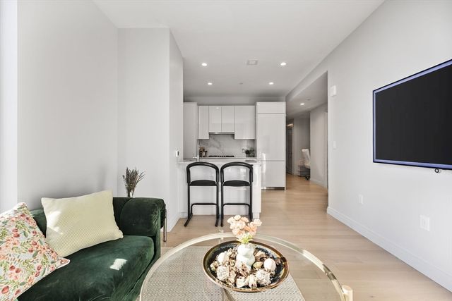 135 Seaport Blvd 1708, Boston, MA 02210