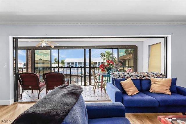 3935 Country Club BLVD 17, Cape Coral, FL 33904