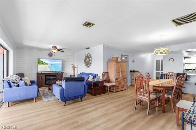 3935 Country Club BLVD 17, Cape Coral, FL 33904