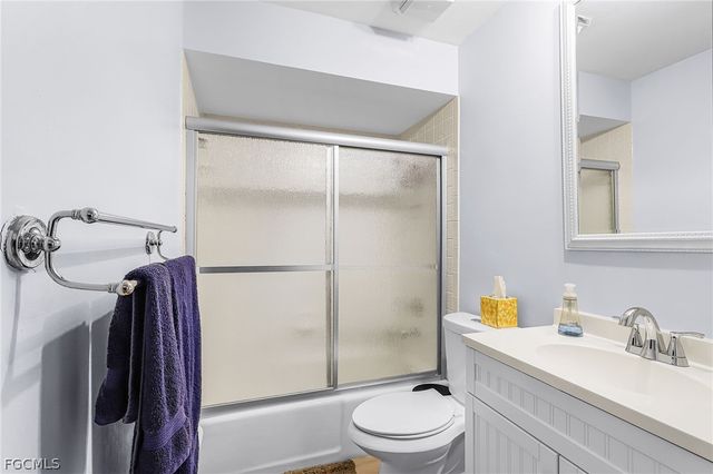 3935 Country Club BLVD 17, Cape Coral, FL 33904