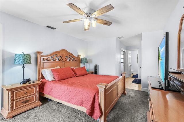 3935 Country Club BLVD 17, Cape Coral, FL 33904