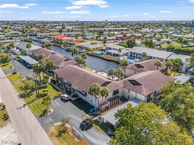 3935 Country Club BLVD 17, Cape Coral, FL 33904