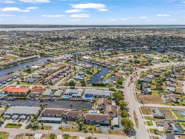 3935 Country Club BLVD 17, Cape Coral, FL 33904