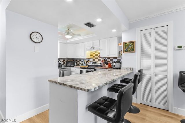 3935 Country Club BLVD 17, Cape Coral, FL 33904