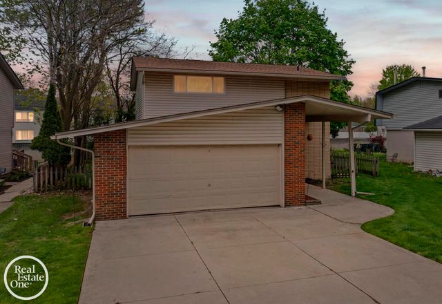 20004 Parkside Street, St Clair Shores, MI 48080